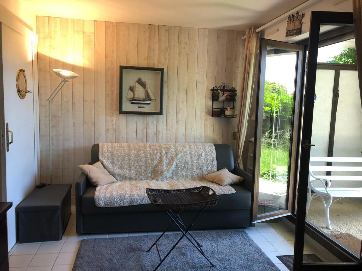 Studio En Rez De Jardin -"Le Petit Nid" A Trouville Luaran gambar