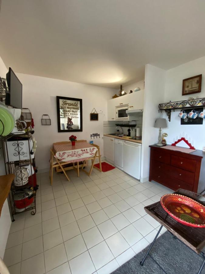 Studio En Rez De Jardin -"Le Petit Nid" A Trouville Luaran gambar