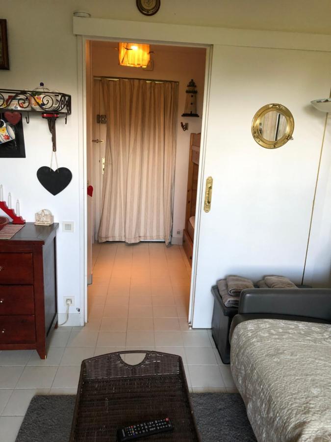 Studio En Rez De Jardin -"Le Petit Nid" A Trouville Luaran gambar