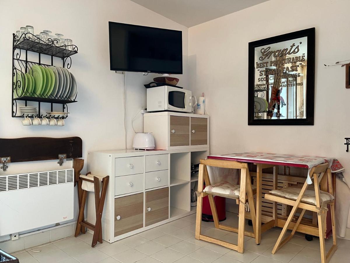 Studio En Rez De Jardin -"Le Petit Nid" A Trouville Luaran gambar